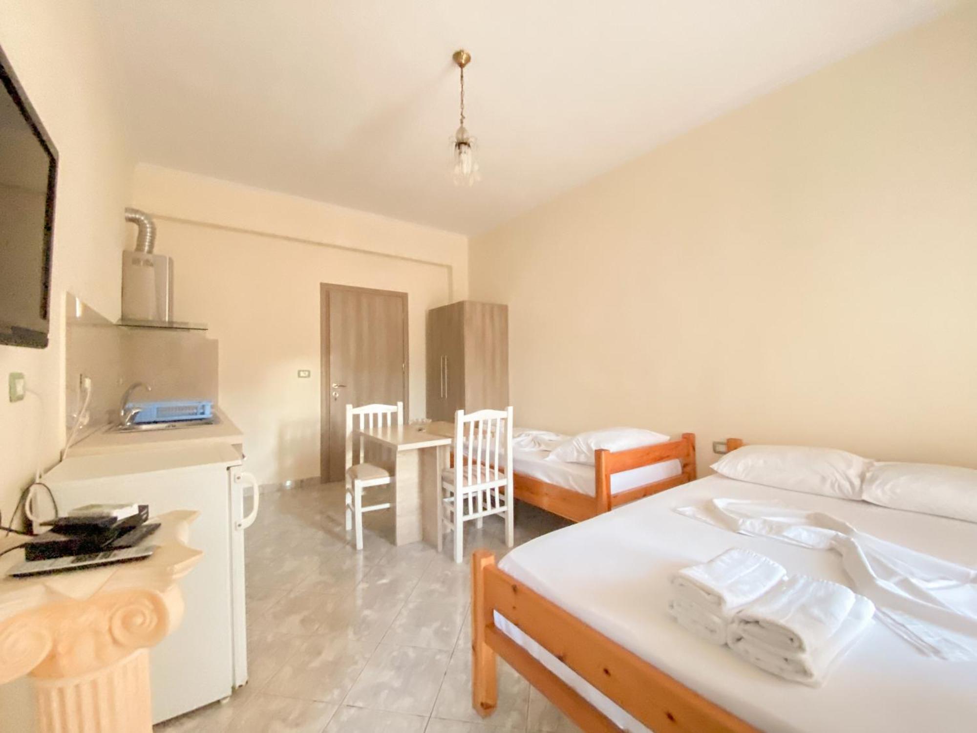 Summerland Saranda Екстериор снимка