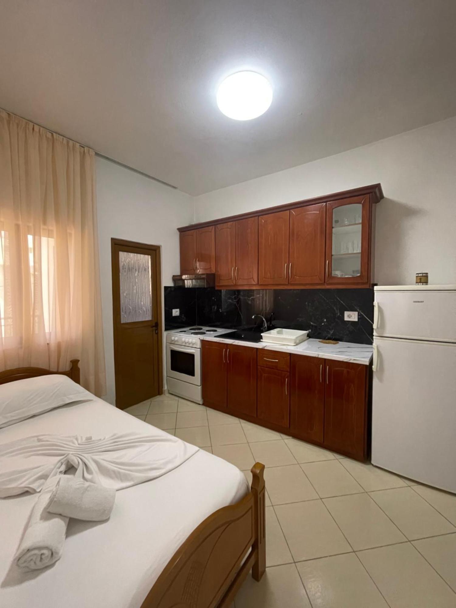 Summerland Saranda Екстериор снимка